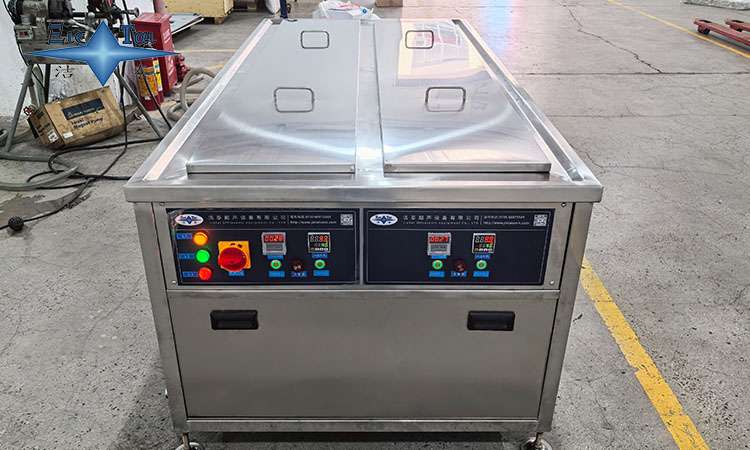 超聲波清洗機(jī)的機(jī)油選擇：類型、特性與應(yīng)用指南