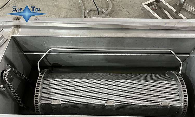 探究超聲波清洗機核心技術:芯片的作用與發(fā)展 探究超聲波清洗機核心技術:芯片的作用與發(fā)展